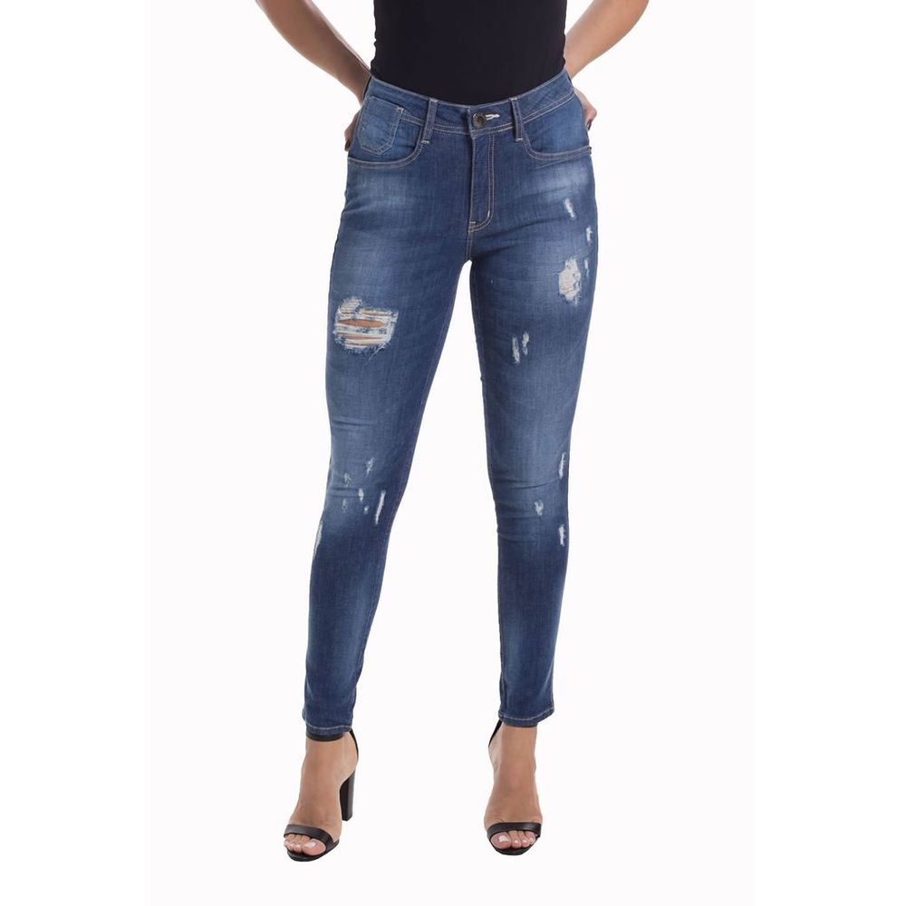 calça jeans denuncia